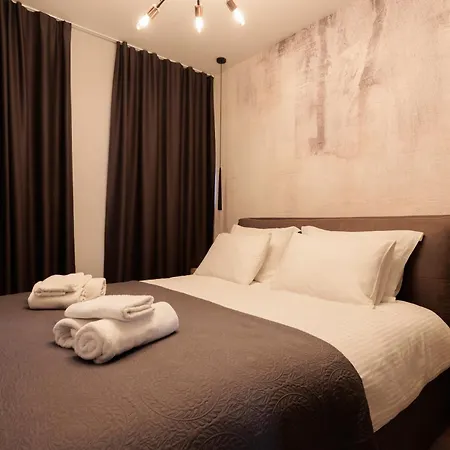 Zarina - Old Town Center * Zadar