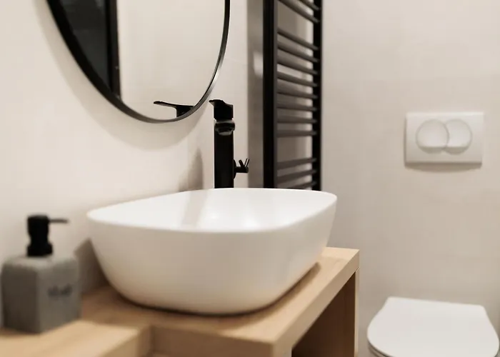 Zarina - Old Town Center