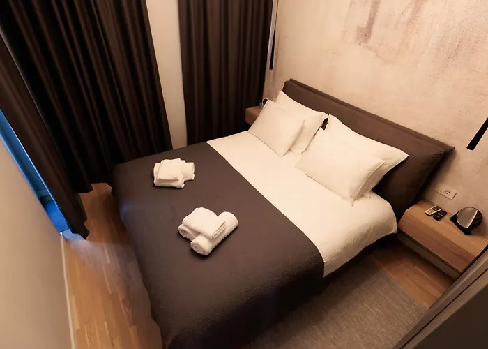 Zarina - Old Town Center