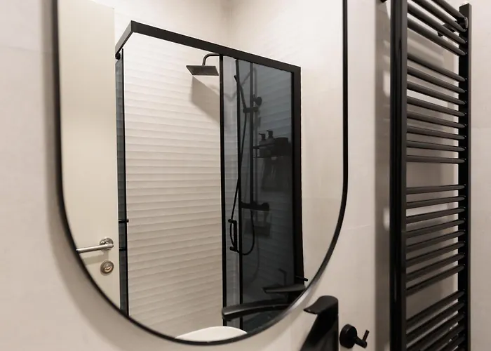 Zarina - Old Town Center *