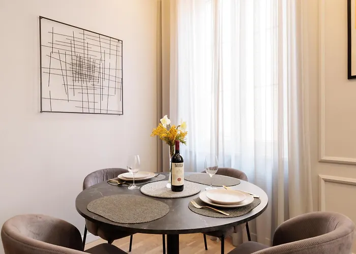 Zarina - Old Town Center